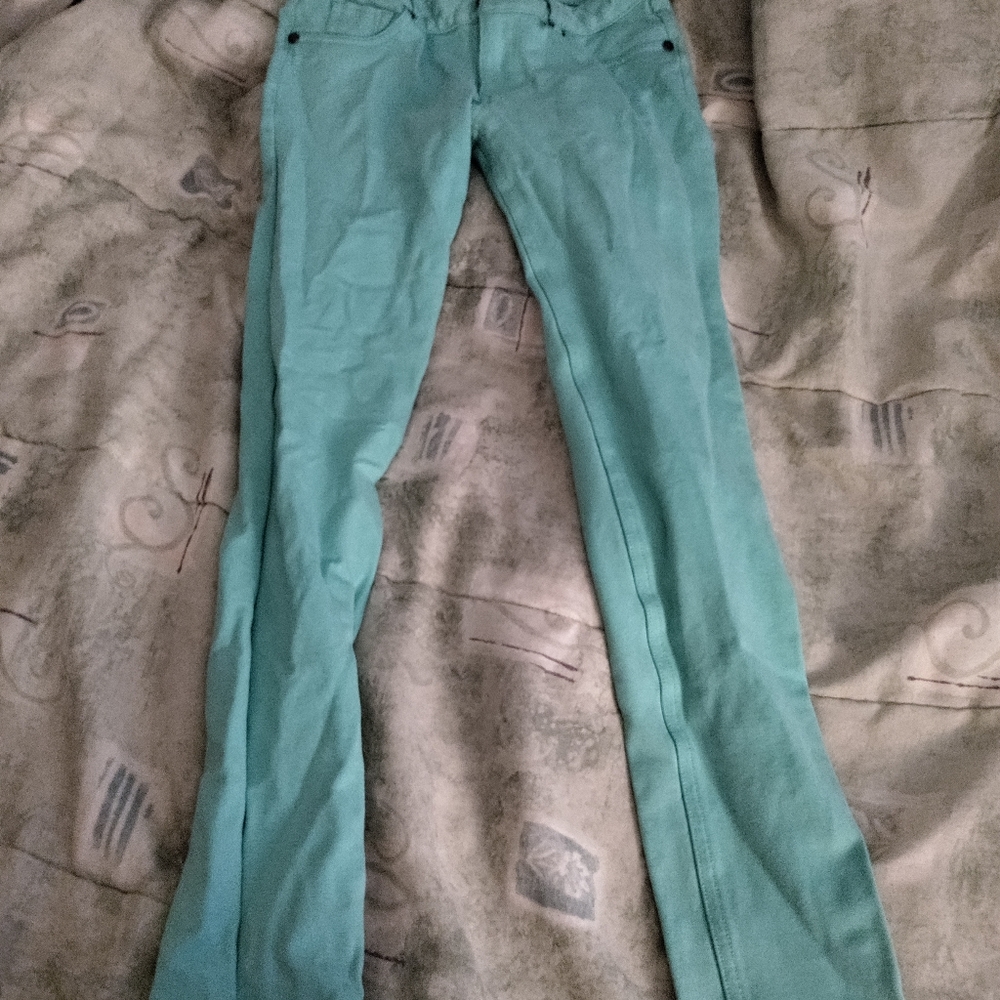 Pants stretchy
